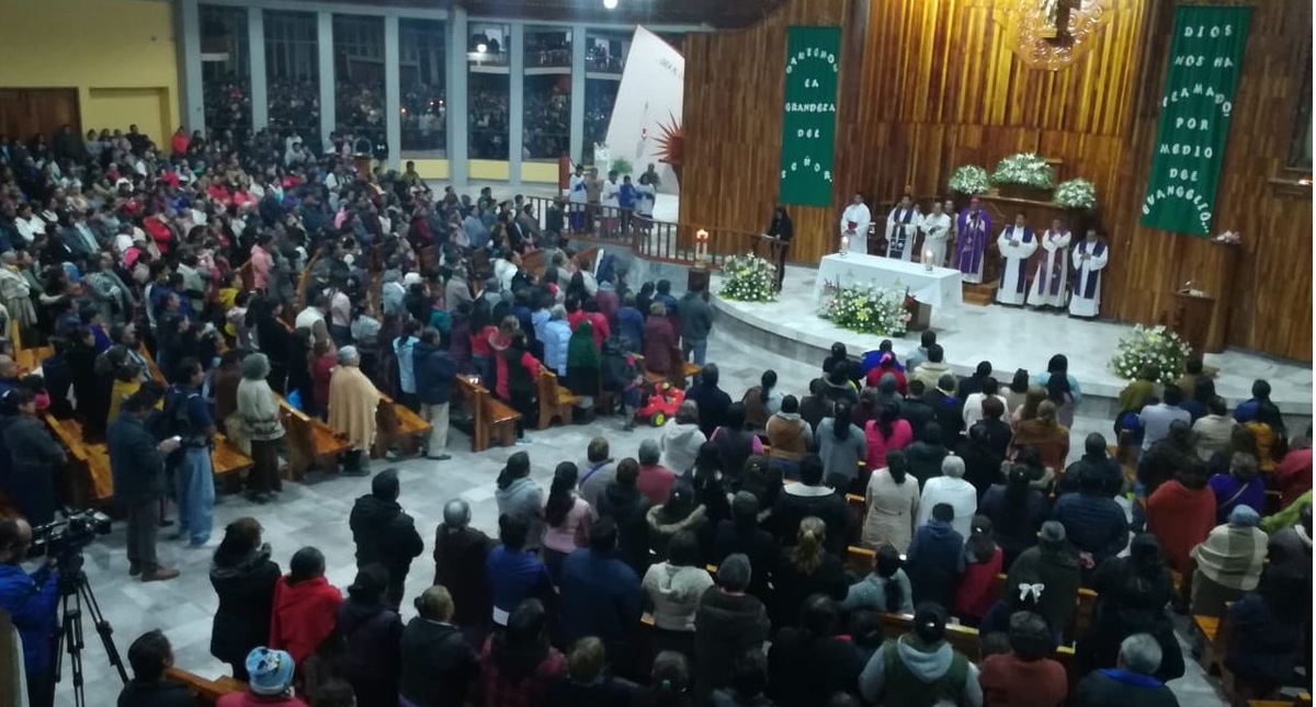 Ofrecen misa por muertos y heridos en Tlahuelilpan, Hidalgo