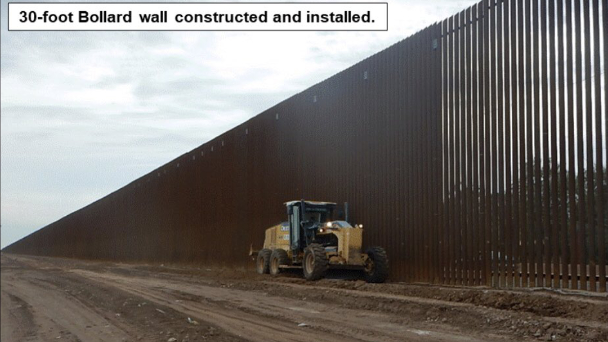 Trump presume una “sección renovada” del muro fronterizo