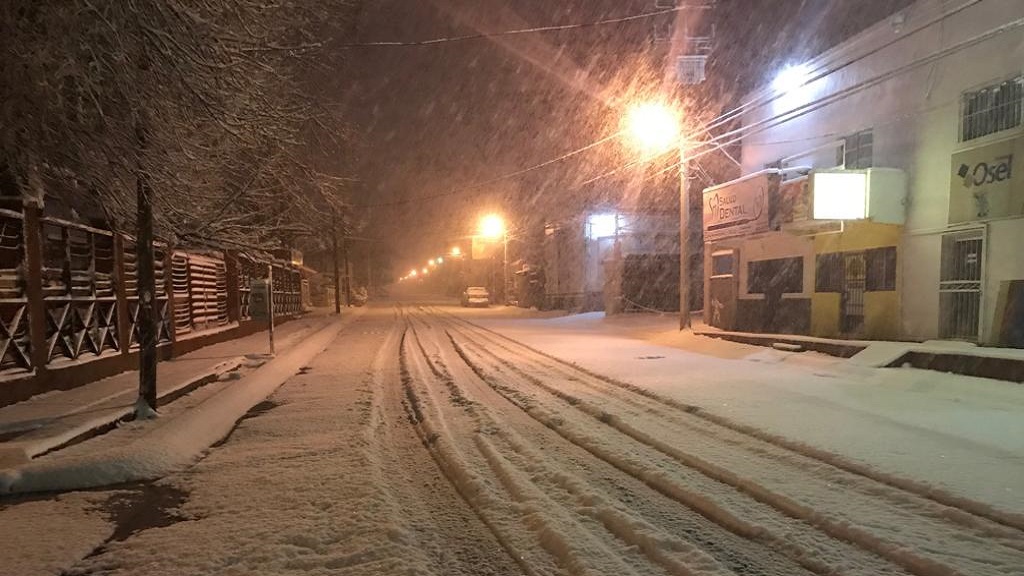 Nevada en Sonora provoca cierres carreteros