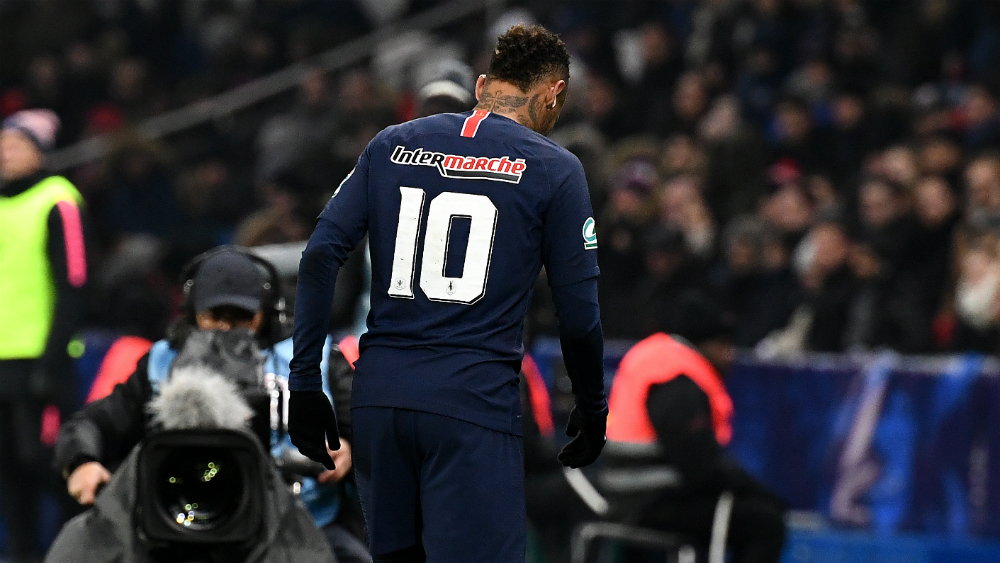 Neymar explota contra la prensa a su llegada a España Neymar explota contra la prensa a su llegada a España