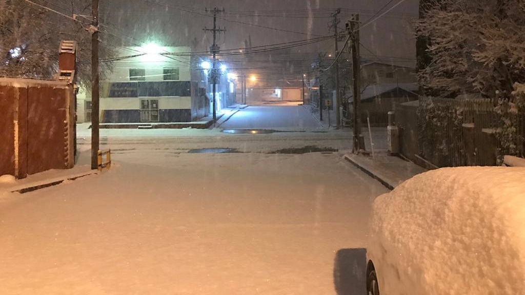 Nevada en Sonora provoca cierres carreteros - nieve-en-sonora