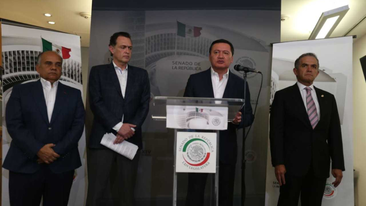 Oposición llamará a funcionarios al Senado si no se reúnen con diputados