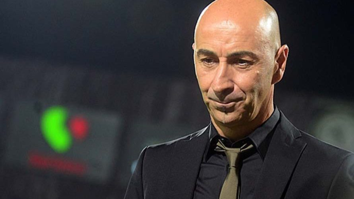 Pachuca despide a Francisco Ayestarán