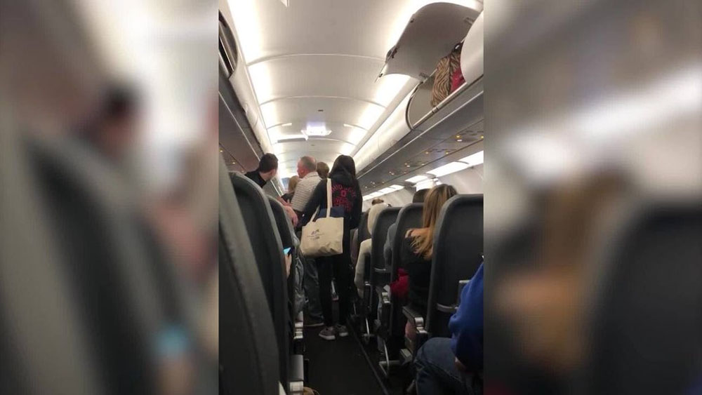 Seis pasajeros enferman durante vuelo a Tampa
