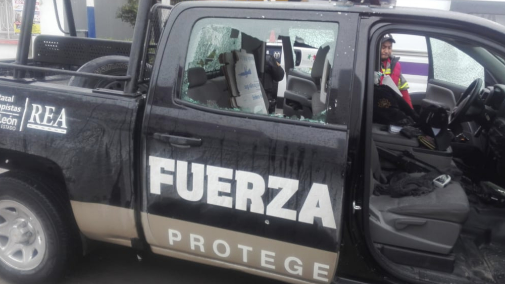 #Video Agreden a elementos de Fuerza Civil en Nuevo León