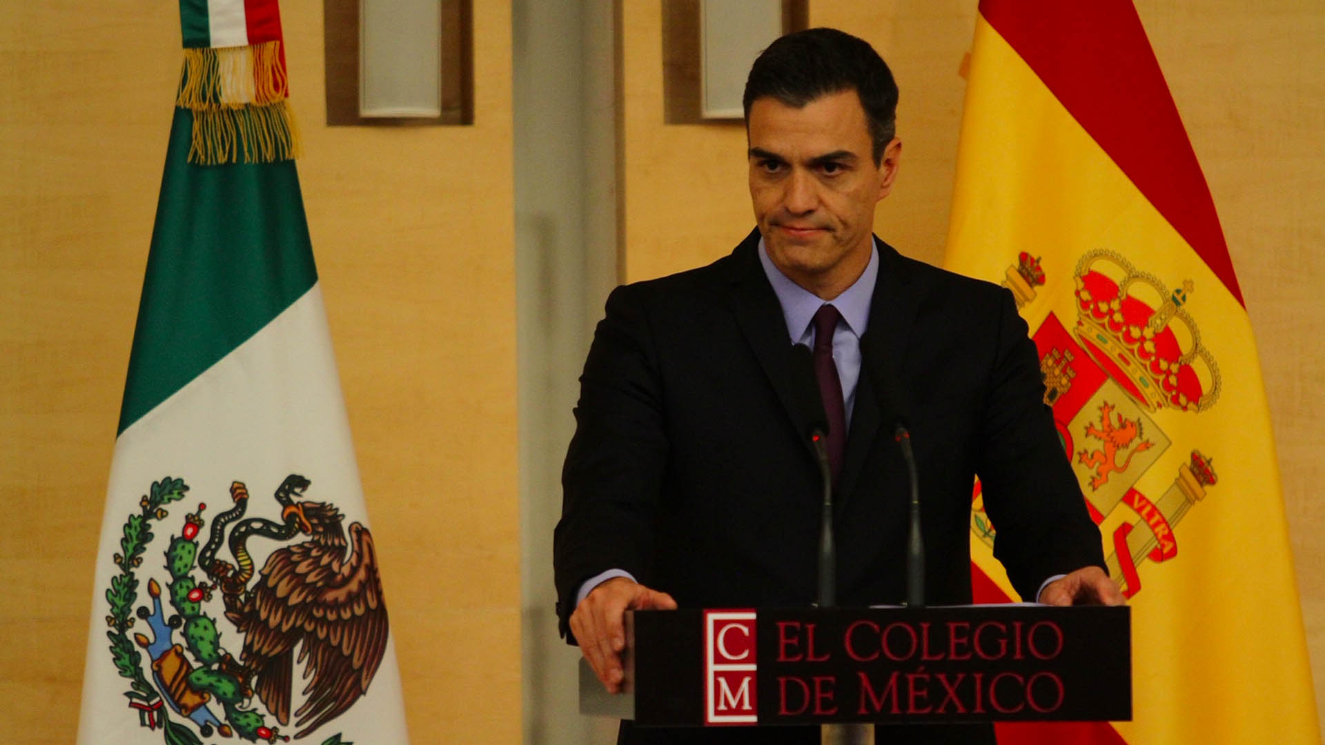 Gobierno que obliga al exilio no tiene legitimidad: Pedro Sánchez