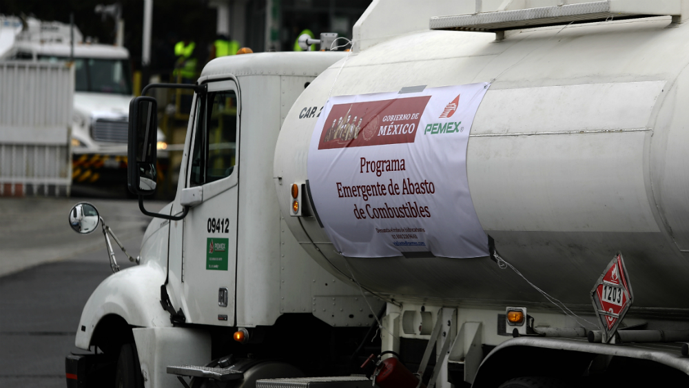 Roban pipa con 25 mil litros de combustible en Guanajuato