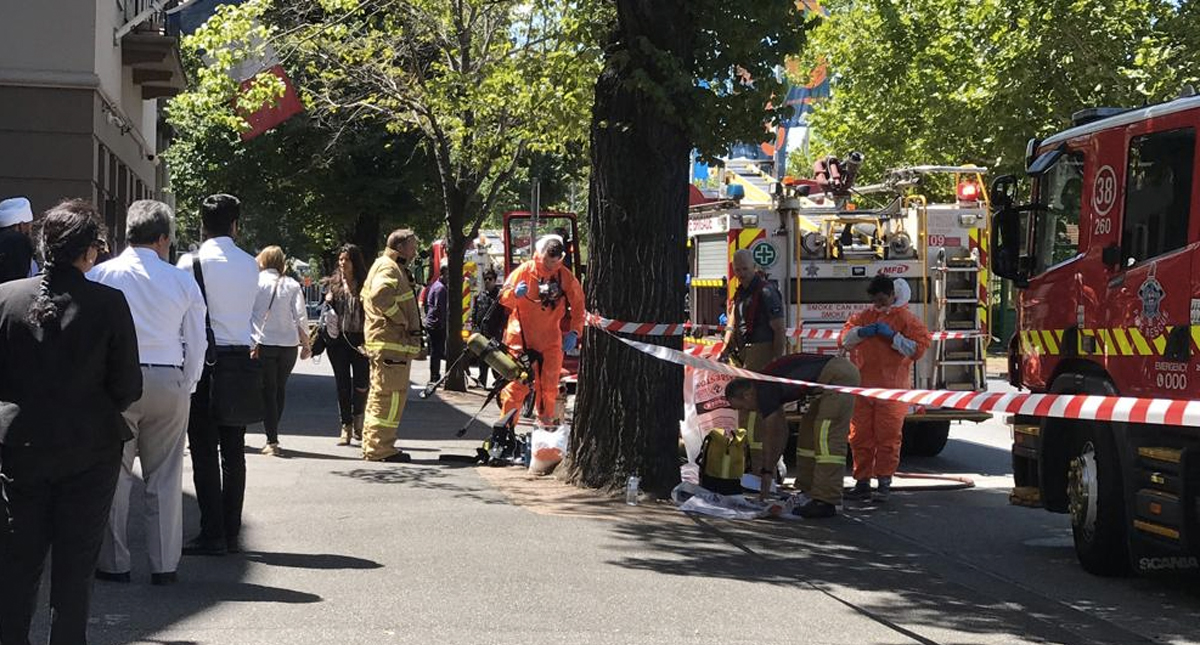 Detienen a responsable de enviar paquetes sospechosos en Australia - policia-en-australia