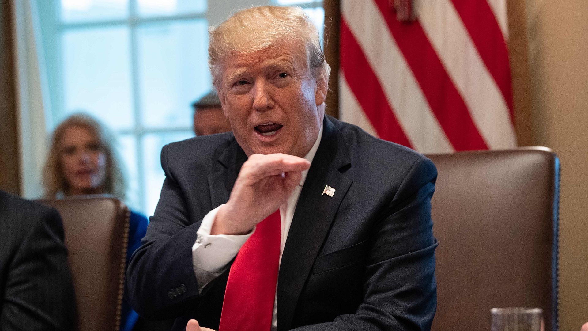 Trump amenaza con alargar cierre de Gobierno por “mucho tiempo”