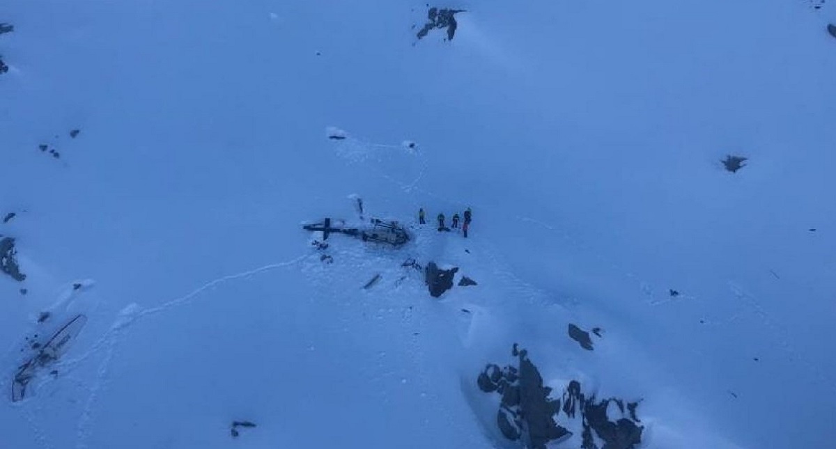 Accidente aéreo deja cinco muertos en glaciar Rutor de Italia