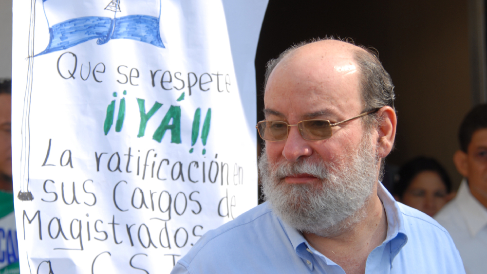 Exmagistrado teme guerra civil en Nicaragua si Ortega se aferra al poder