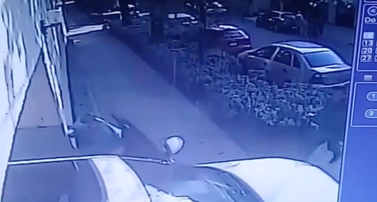 #Video Rebecca Jones sufre aparatoso accidente con una camioneta