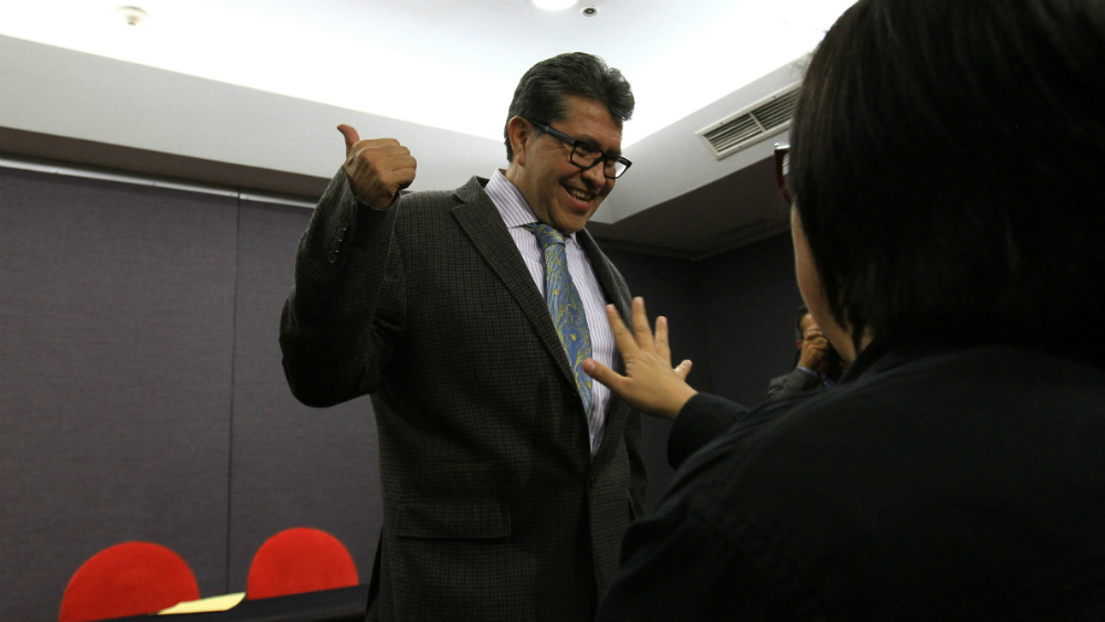 Monreal propone un periodo extraordinario para revisar Guardia Nacional