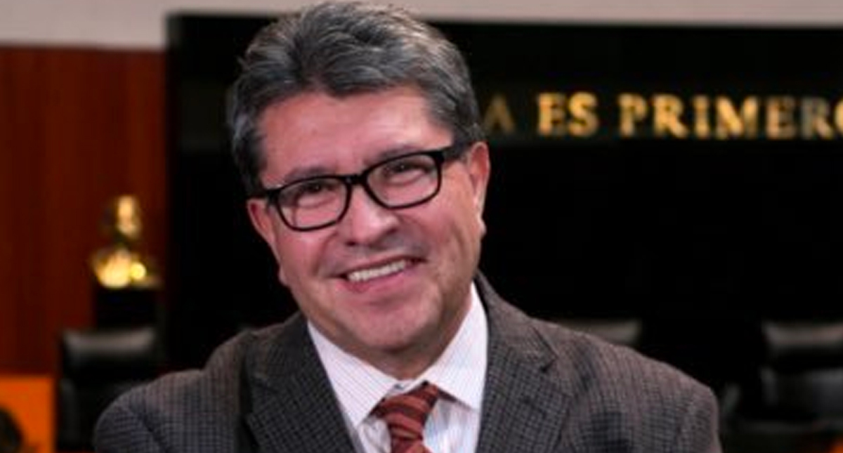 Monreal celebra reducción de salarios de los ministros de la SCJN