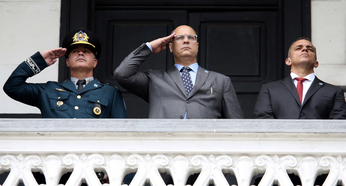 Autorizan a policías matar a delincuentes armados en Río de Janeiro