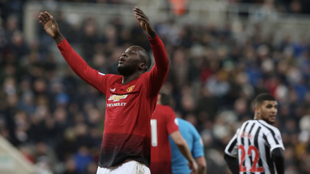 Manchester United sigue en racha; el Chelsea se atasca - romelu-lukaku-manu