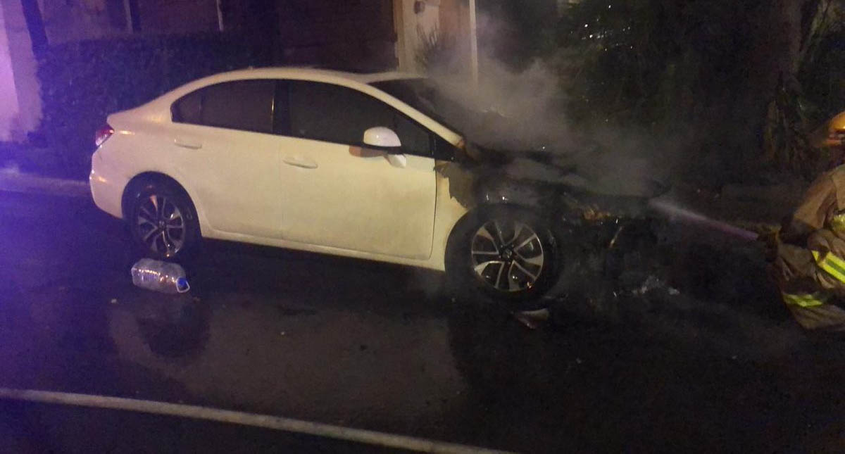 Incendian cinco vehículos en San Pedro, Nuevo León - san-pedro-nuevo-leon-autos-incendiados-2