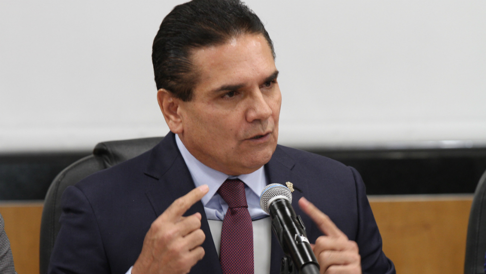 Pide Aureoles a Segob que libere vías ferroviarias tras pago a maestros