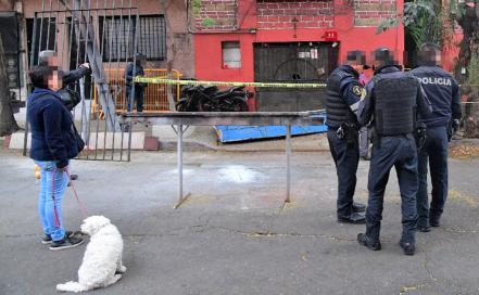 Muere hombre tras caerle letrero en la cabeza en la San Rafael - toldo-san-rafael