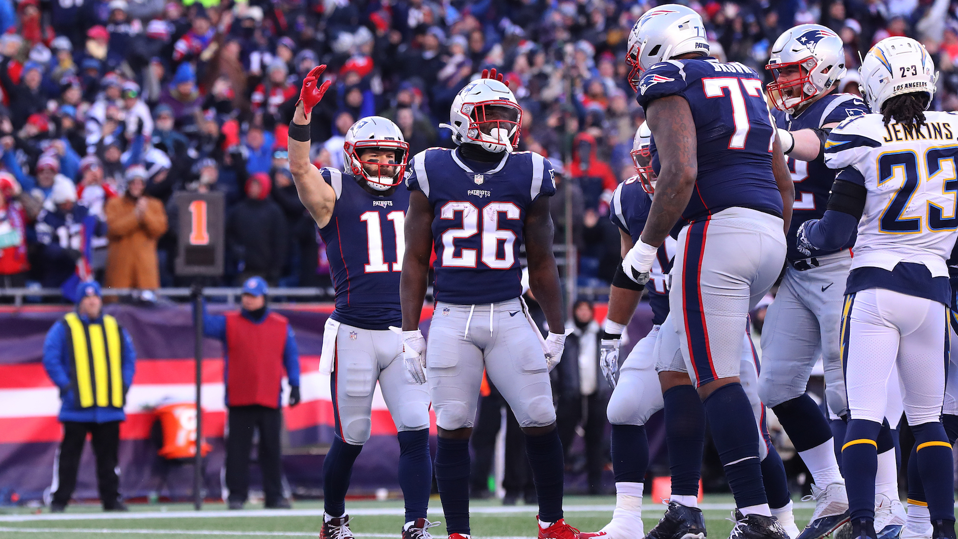 Patriotas apalea a Cargadores y van a la Final de Conferencia