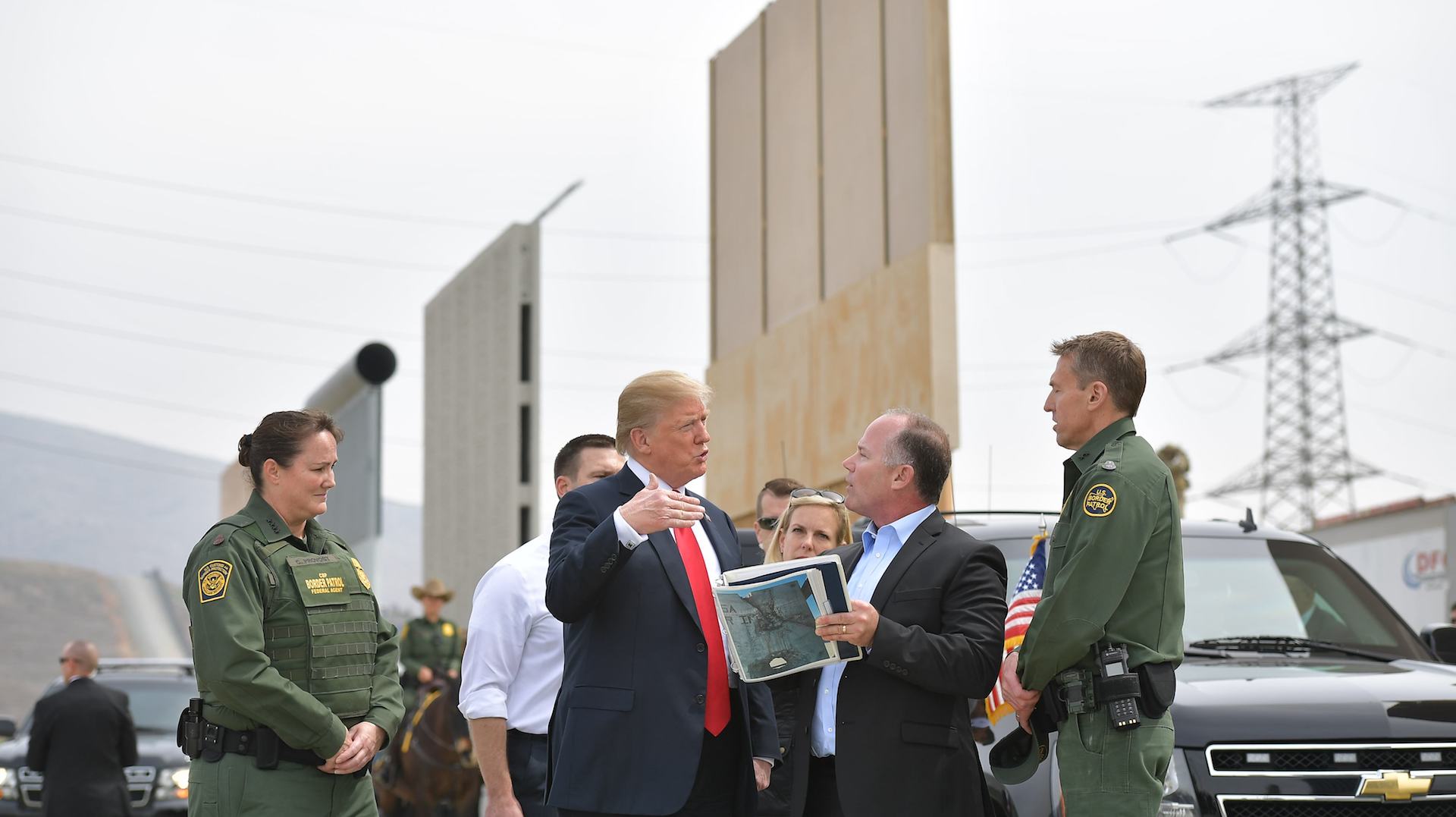 Donald Trump visitará frontera con México