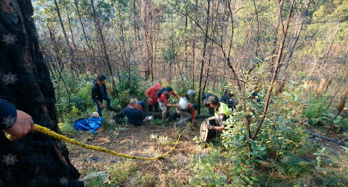 Rescatan en Valle de Bravo a pareja de extranjeros que se accidentó en parapente - turistas-estadounidenses-valle-de-bravo-parapente-2
