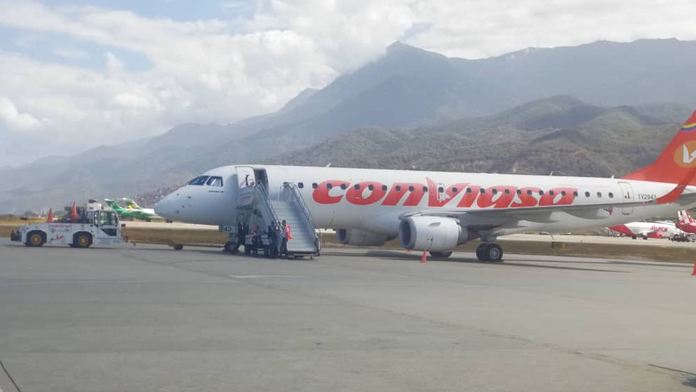 Ecuador autoriza tres vuelos de Venezuela para repatriar a 270 migrantes