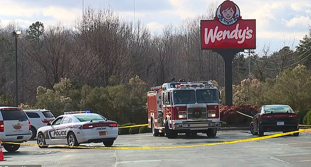 Niño de cinco años se dispara en la cara afuera de un Wendy’s