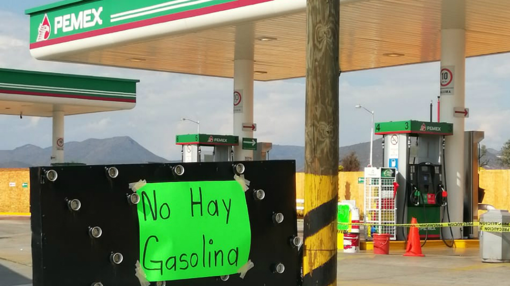 Enrique Alfaro pide que autoridades ‘den la cara’ ante desabasto de gasolina