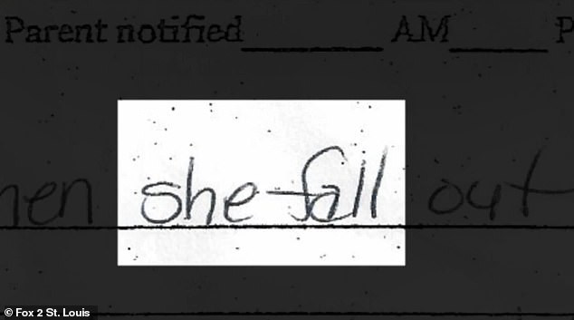 #Video Maestra lanza a niña de tres años y le parte la frente en EE.UU. - 10379834-6753081-image-a-5-1551303244904