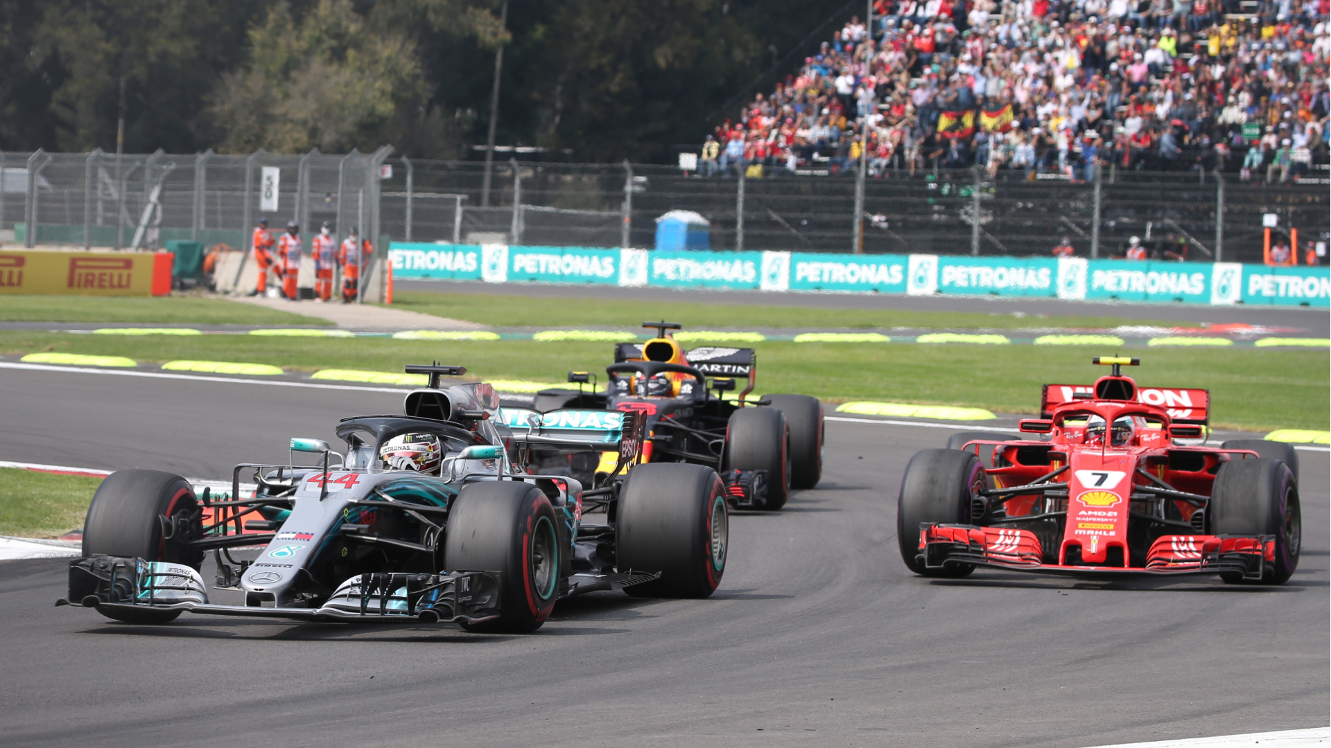 Revisaremos contratos con la F1: AMLO