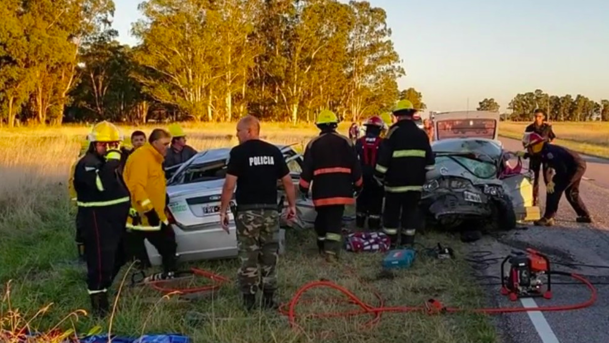 Choque deja cinco muertos, entre ellos dos bebés, en Argentina Choque deja cinco muertos, entre ellos dos bebés, en Argentina