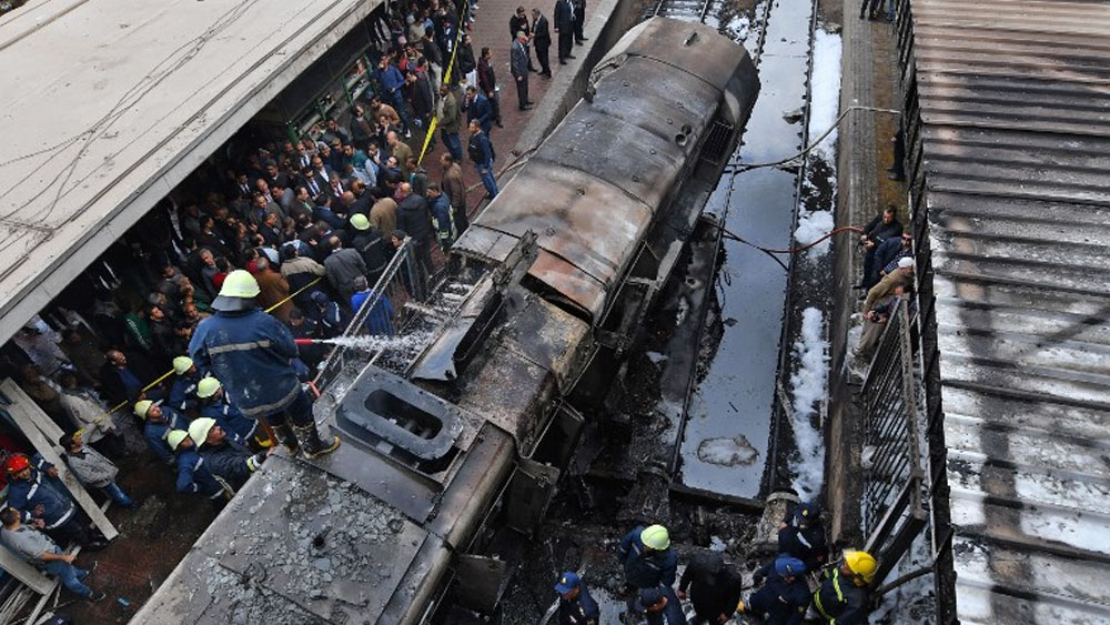 #Video Accidente en estación de tren deja 20 muertos en El Cairo