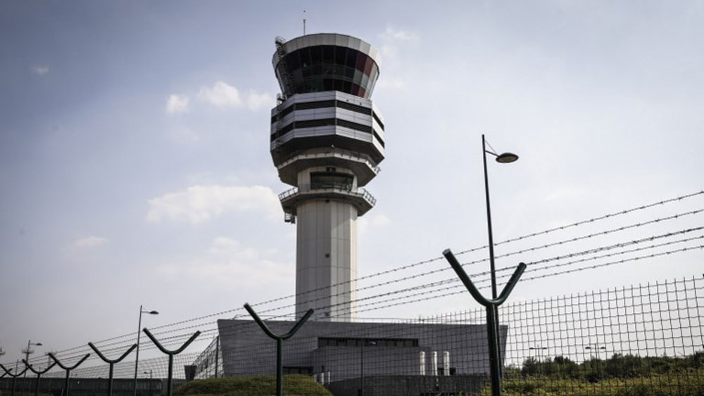 Bélgica cierra espacio aéreo por huelga general - aeropuerto-belgica