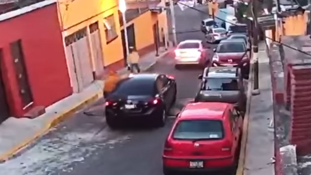 #Video Asaltan a automovilista en Santa Fe