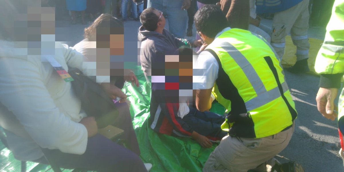 Combi se queda sin frenos y atropella a siete personas en Puebla - atropello-puebla2