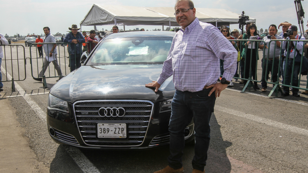 Compran “La Bestia” mexicana en casi dos millones de pesos