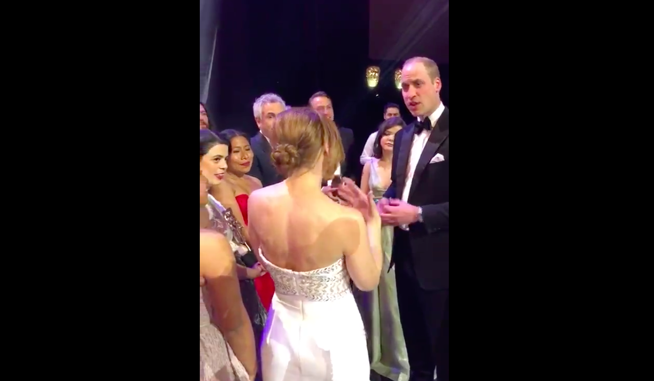 #Video Príncipe William felicita a elenco de ‘Roma’ en los BAFTA