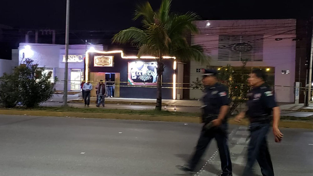 Ataque deja cinco muertos en bar de Cancún