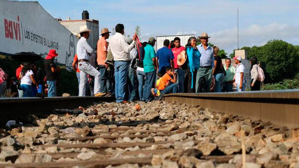 Suman 99 días de bloqueos en red ferroviaria durante 2020; AMF lamenta que no haya soluciones - bloqueo-en-caltzontzin