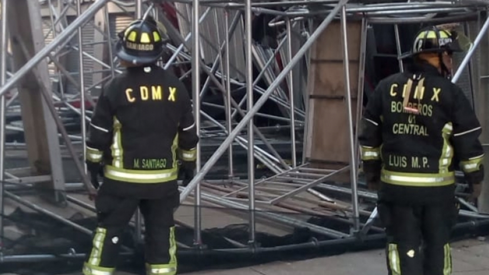 Bomberos capitalinos recibirán incremento retroactivo de 3 por ciento