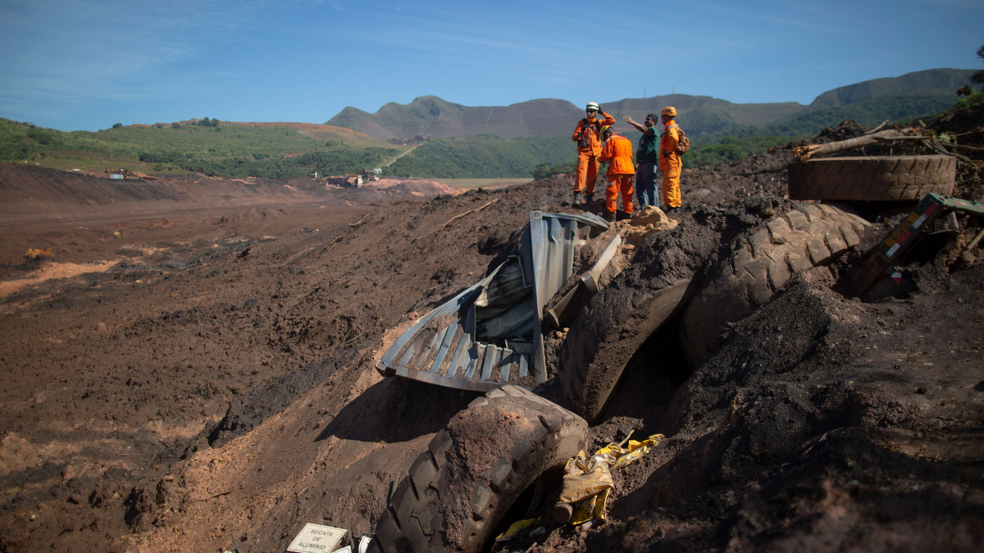 Desastre minero en Brasil deja 10 ciudades afectadas por río contaminado