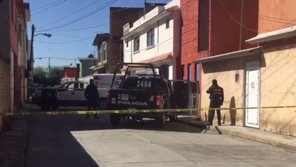 Encuentran dos cadáveres en casa de Toluca