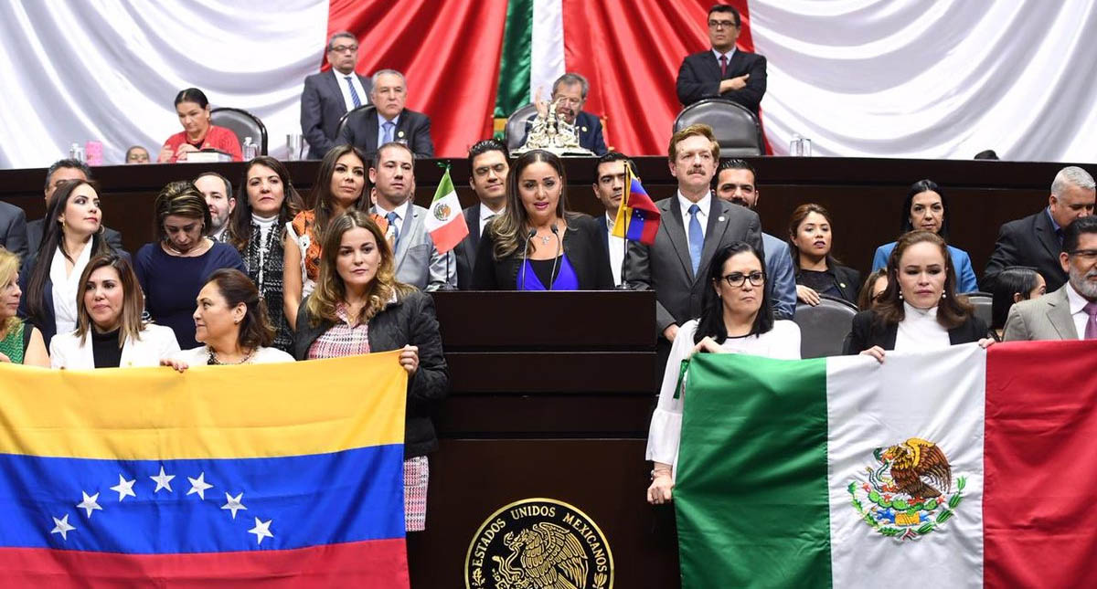 Morena frena propuesta del PAN para reconocer a Juan Guaidó