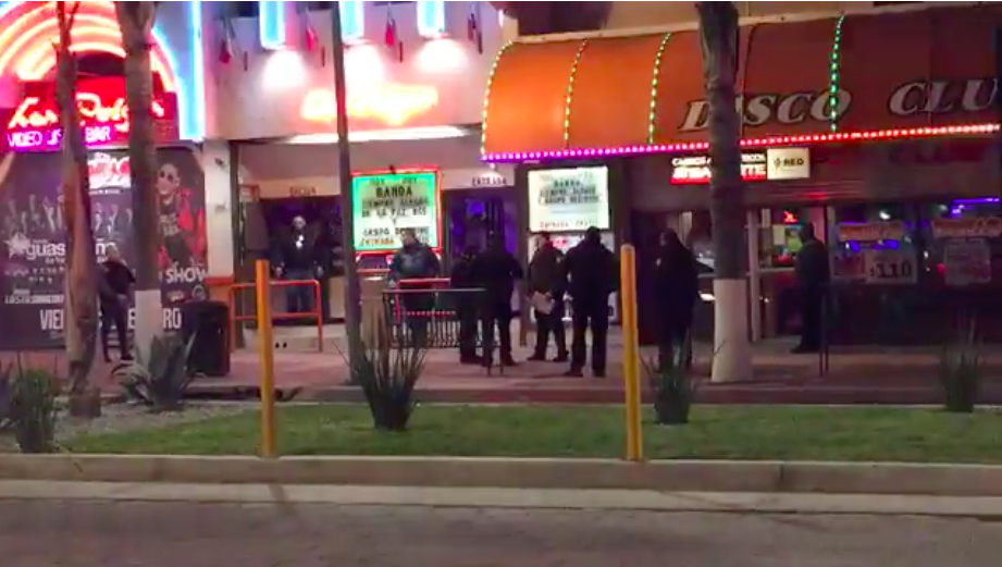 #Video Batalla campal en bar de Tijuana