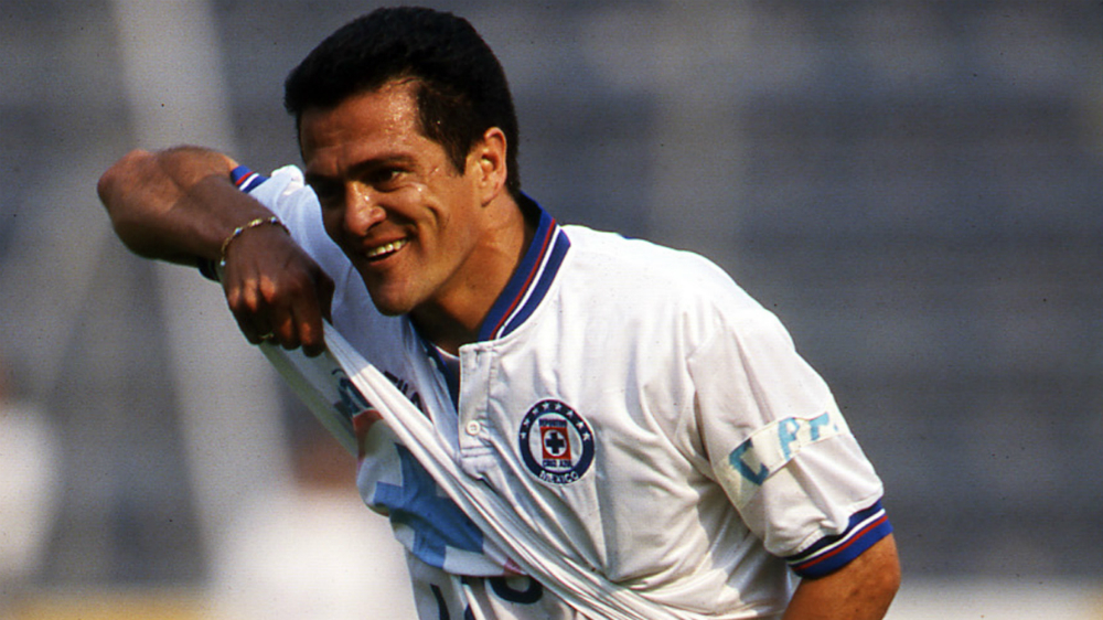 El fuerte mensaje de Carlos Hermosillo a la plantilla de Cruz Azul