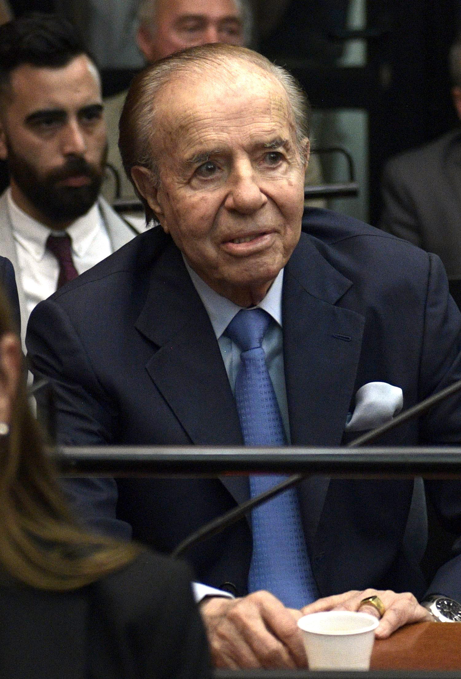 Absuelven a Menem y condenan a exjuez por encubrir atentado en Argentina - carlos-menem-2