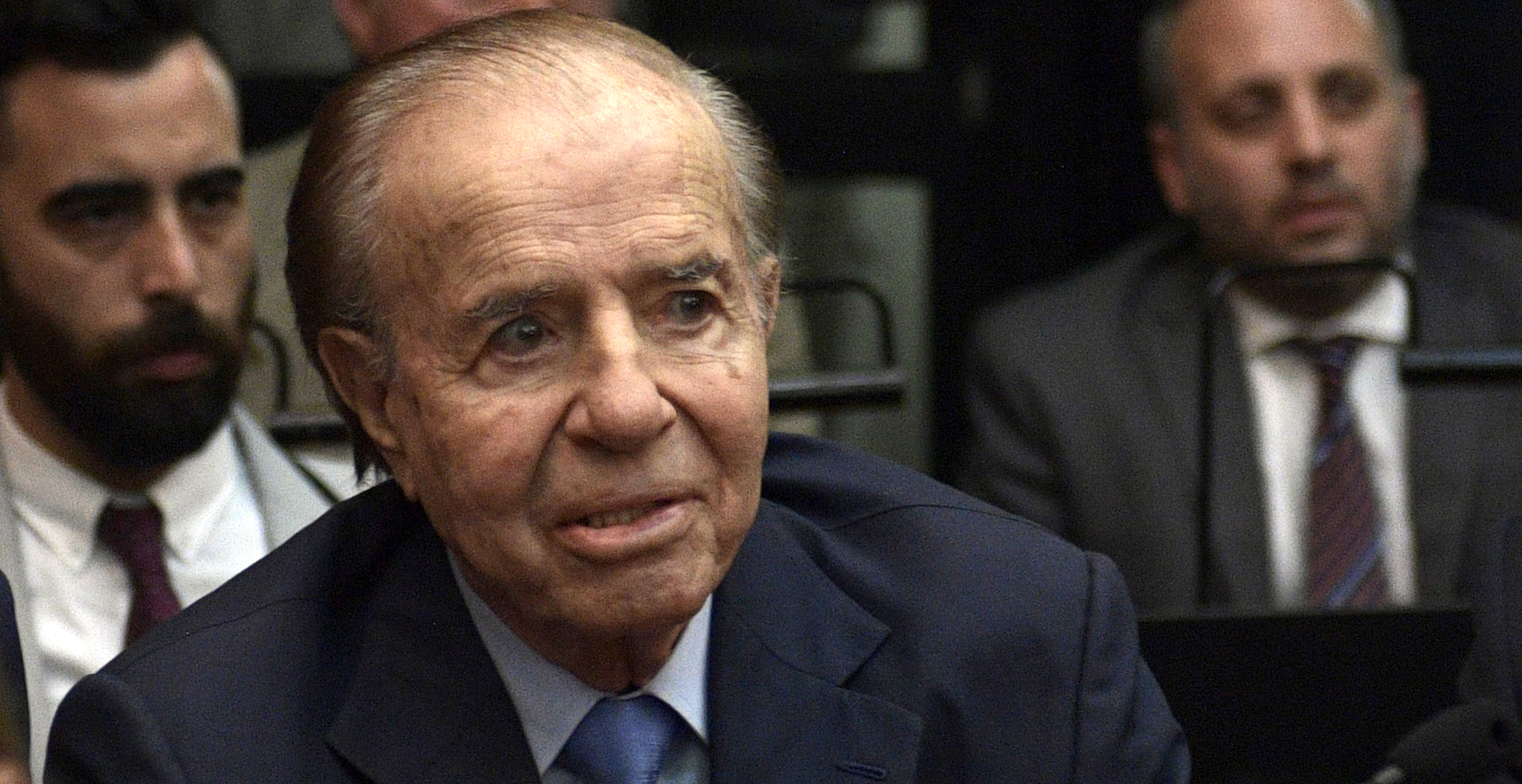 Absuelven a Menem y condenan a exjuez por encubrir atentado en Argentina Absuelven a Menem y condenan a exjuez por encubrir atentado en Argentina