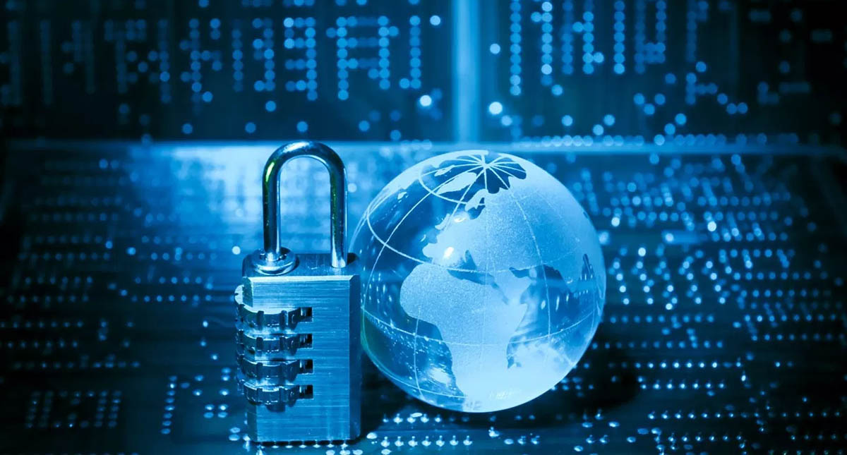 Filtran datos de casi mil millones de personas en internet