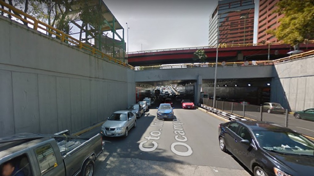 Hombre se arroja de puente vehicular sobre Circuito Interior